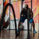 Mann über 40 beim Functional Training — ehrlicher Vergleich mit Krafttraining