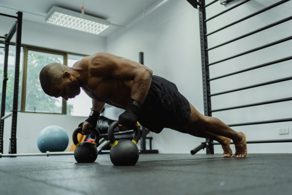 Krafttraining mit guter Bewegungsqualität für Männer ab 40 — Functional Training als Ergänzung