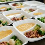 Meal Prep für die ganze Woche — vorbereitete Mahlzeiten in Boxen