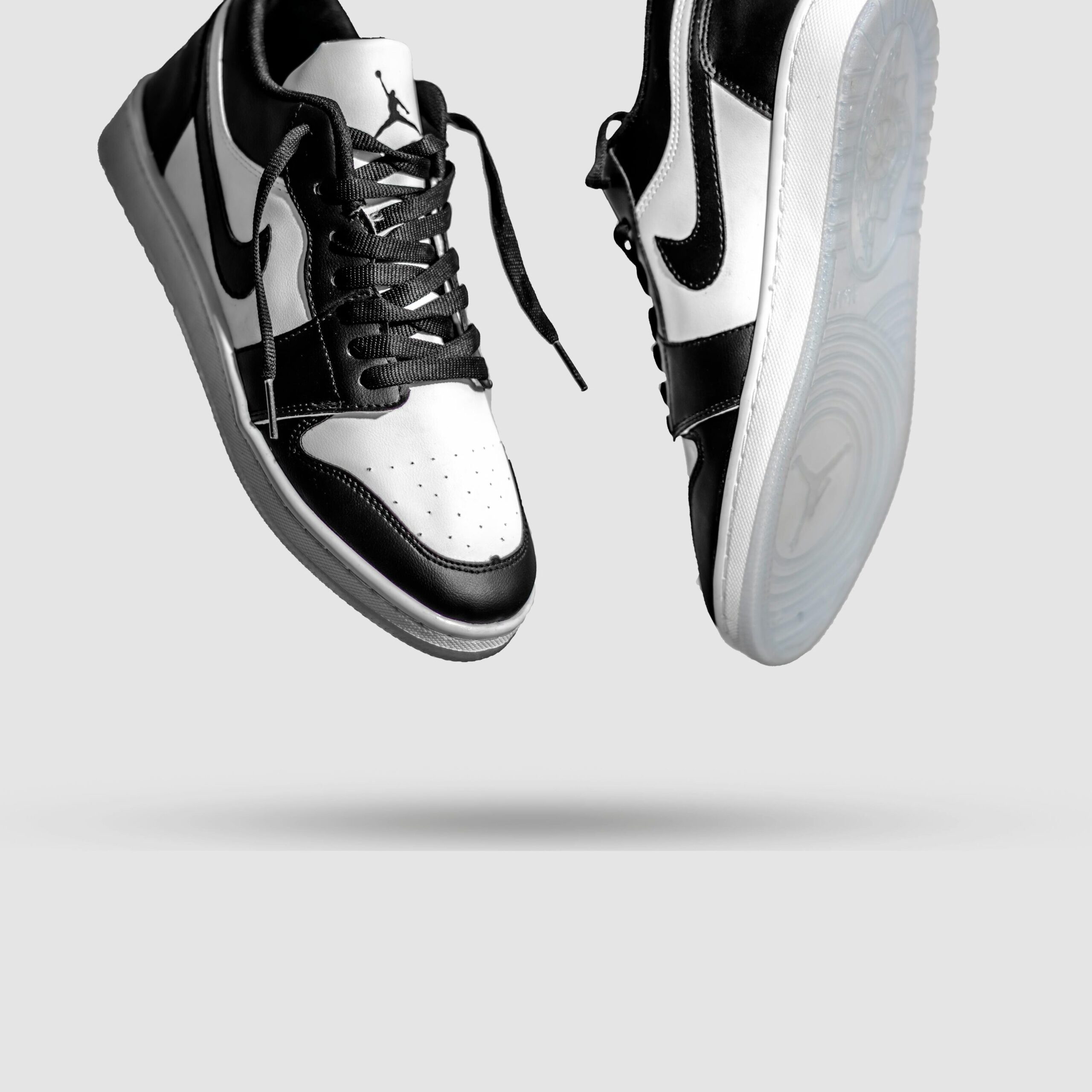 Nike Air Force und Jordans in gedeckten Farben — Sneaker Style für Männer ab 40