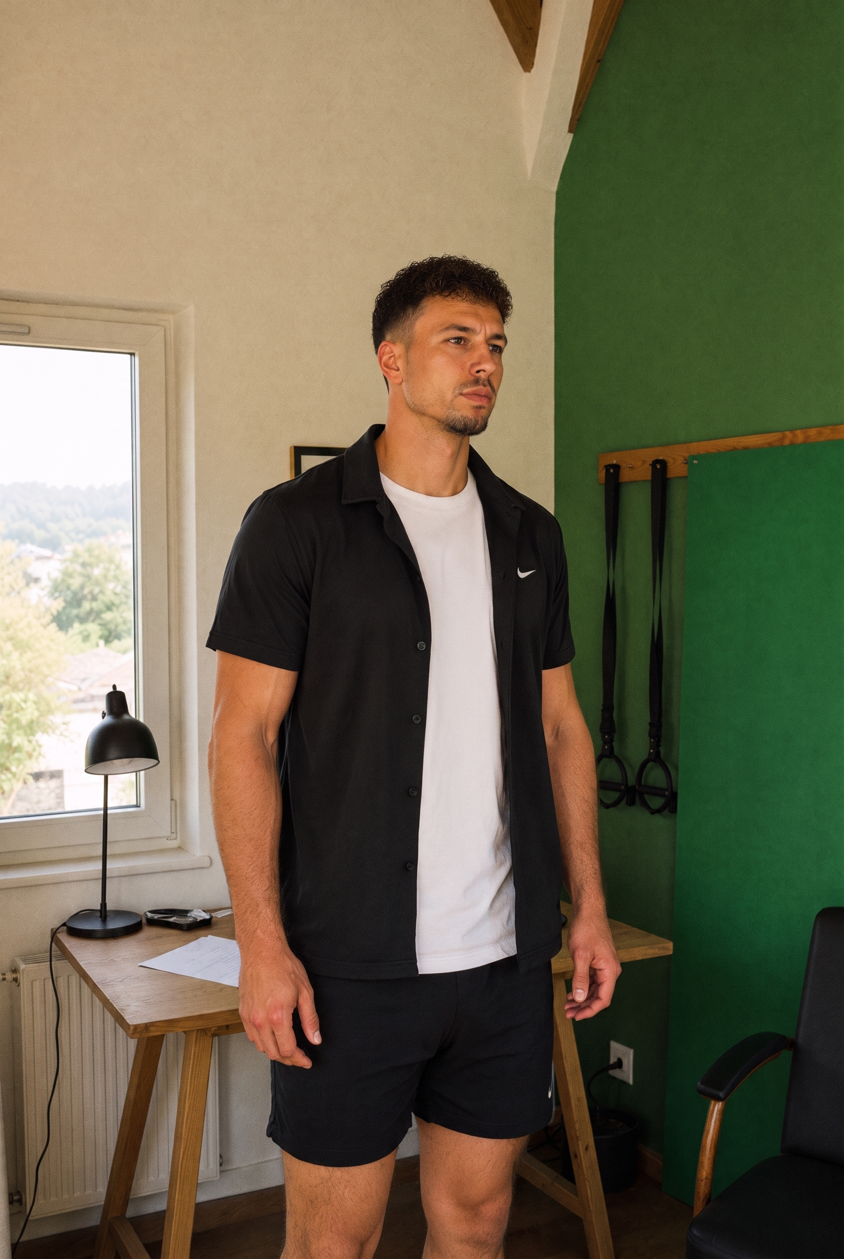 Fabian vor dem Abendtraining in Graubünden — aktiver Abend statt TV